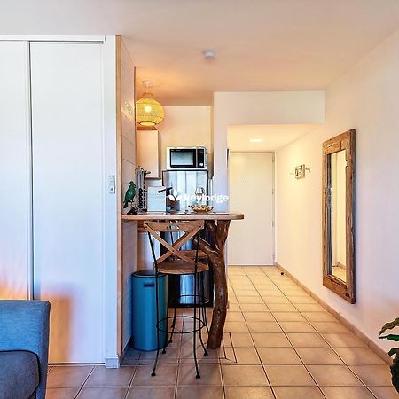 Ti St-Pierre, Studio A Saint-Pierre Exteriör bild